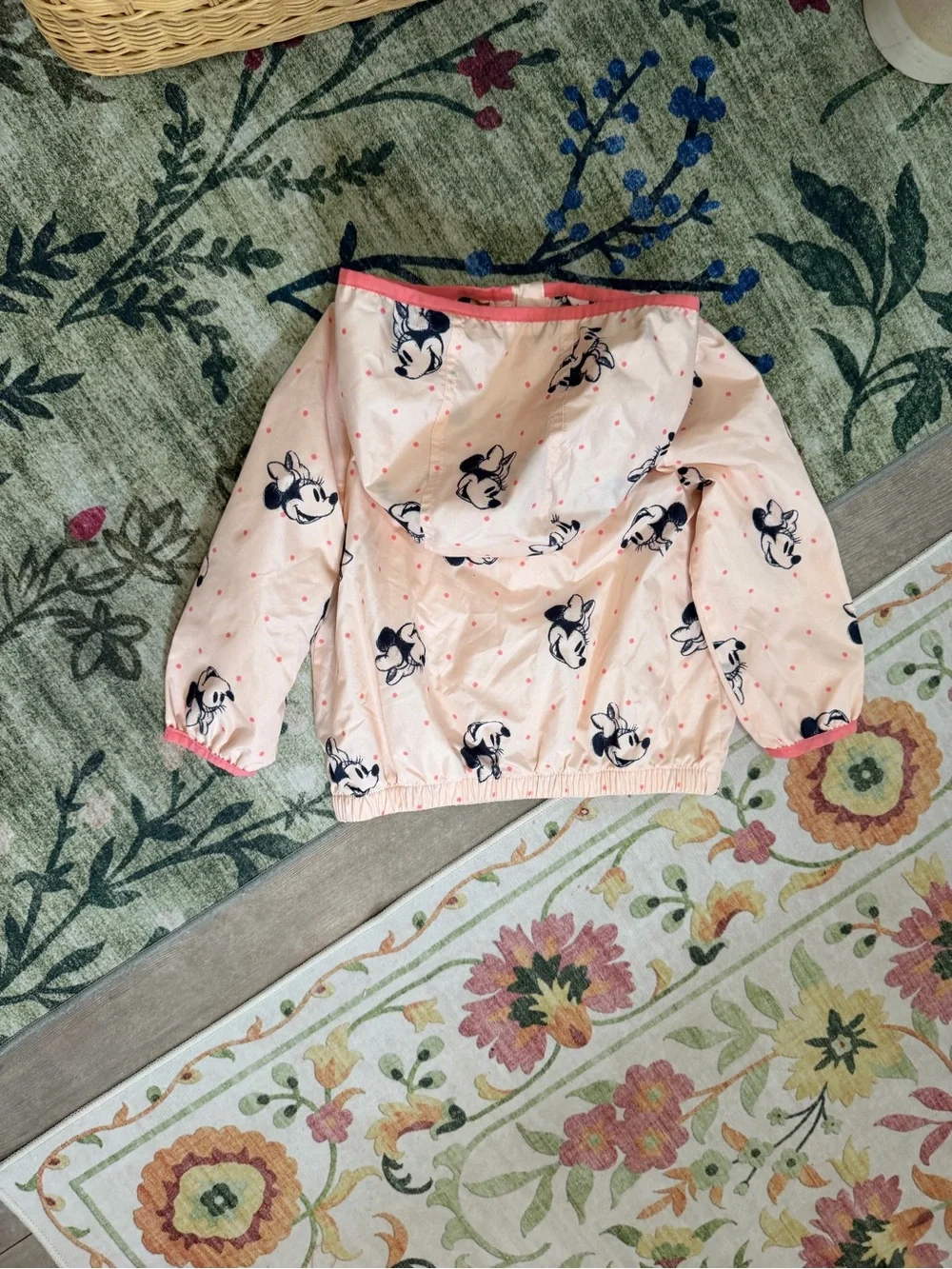 Gap Minnie Mouse Windbuster Size 4T Toddler girls Light Jacket Gap Disney Rain